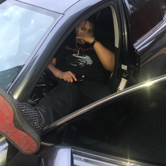 Meet your Posher, Joshua - Picture 1 of 1